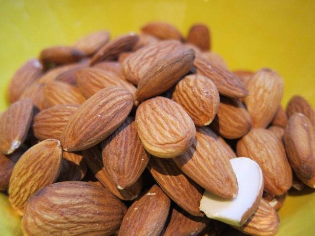 Hạt hạnh nhân | địa chỉ bán hạt hạnh nhân